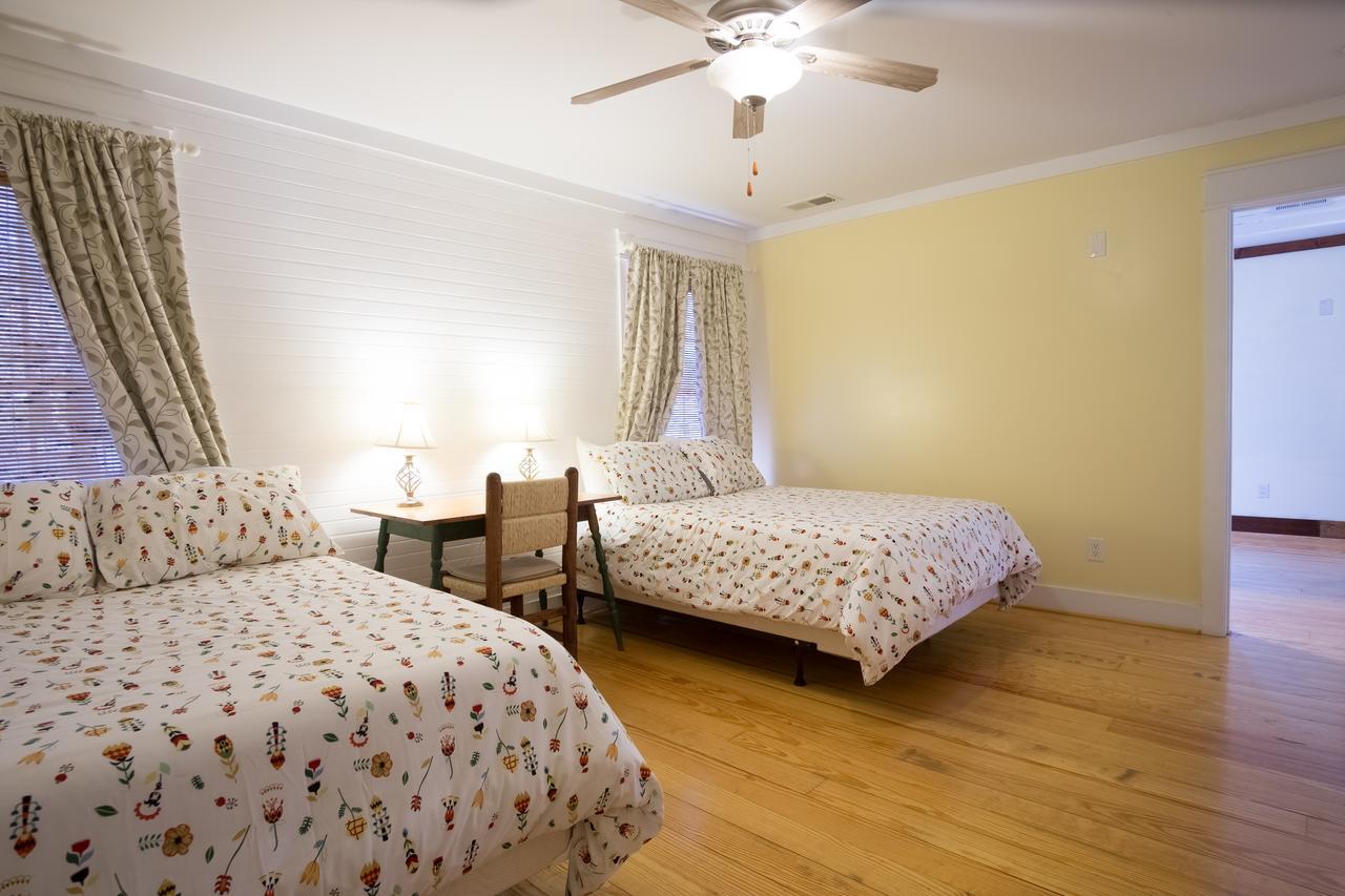 Swamp Rabbit Inn Травелерс Рест Экстерьер фото