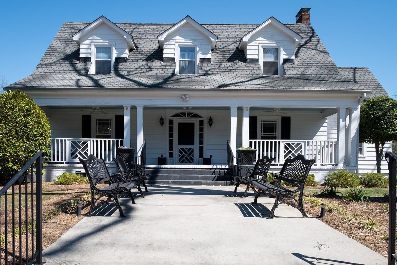 Swamp Rabbit Inn Травелерс Рест Экстерьер фото