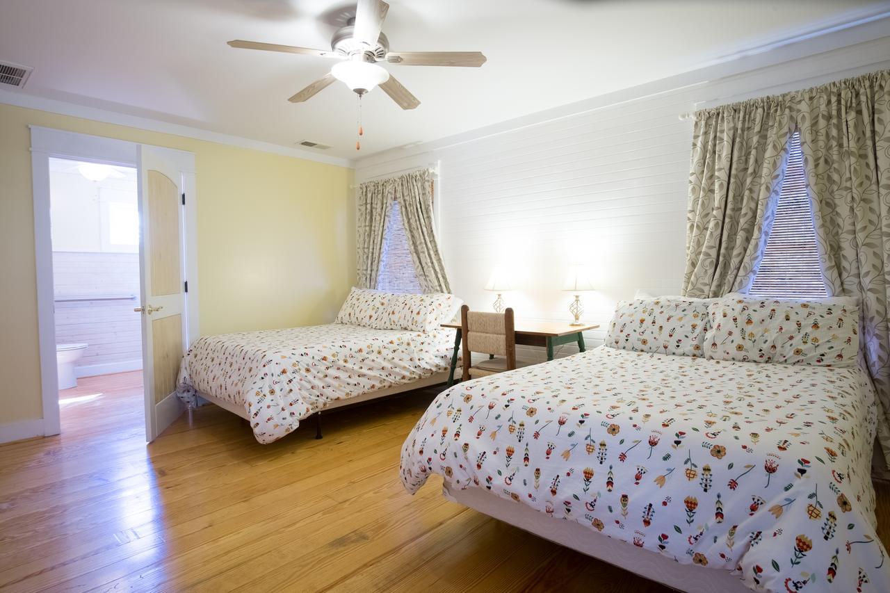 Swamp Rabbit Inn Травелерс Рест Экстерьер фото